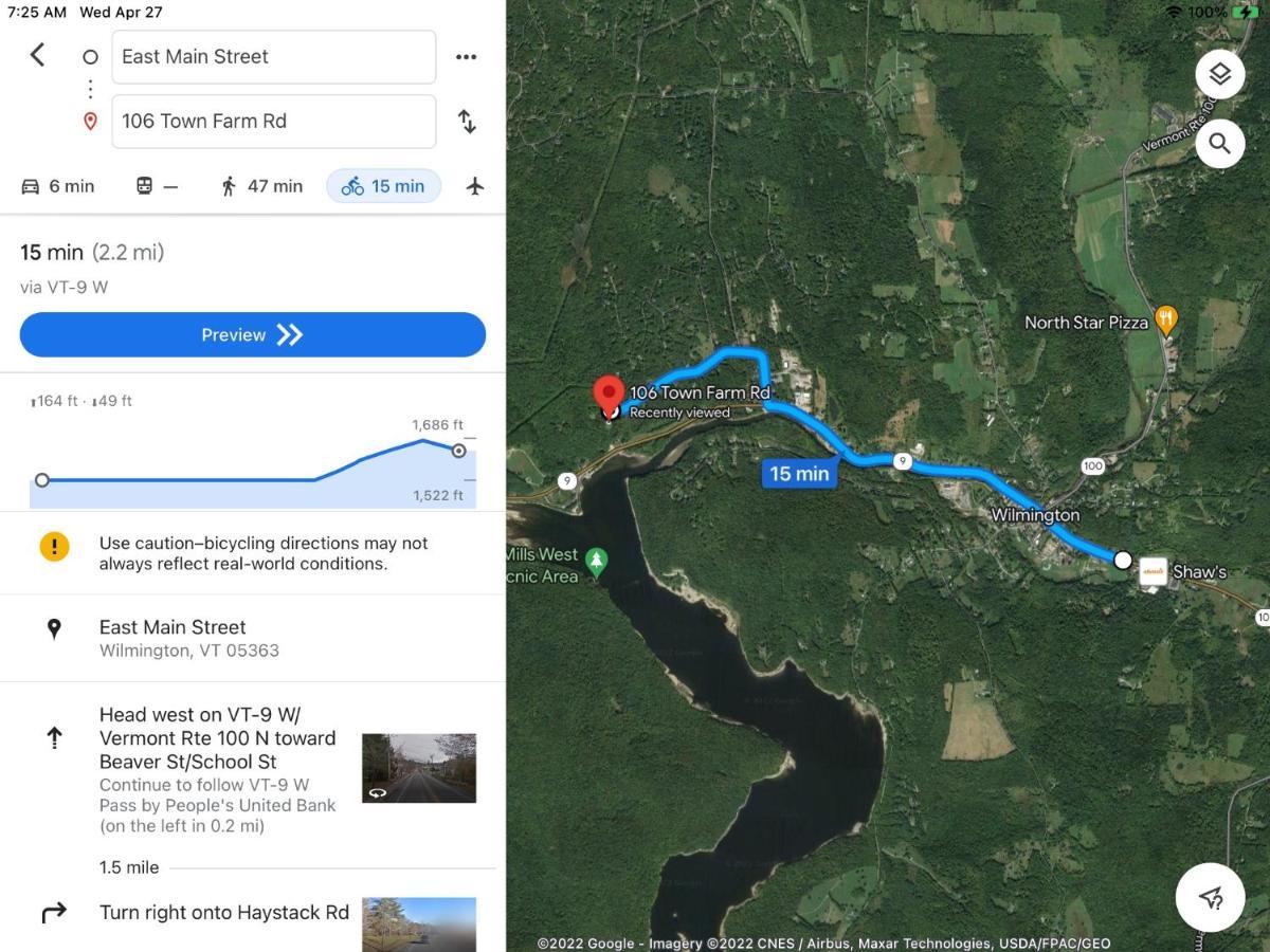 Mount Snow, Snowmobilers N Trailers Plenty Of Parking Wilmington Exterior foto